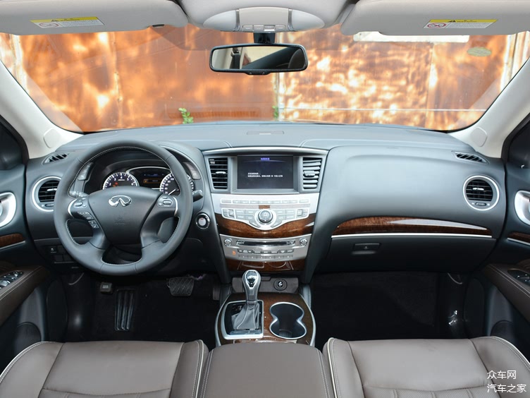 英菲尼迪2021款qx60,2021款英菲尼迪qx60新款 5 s/c hybrid 四驱全能版(以下简称英菲尼迪qx60)及2021款 奔驰glc